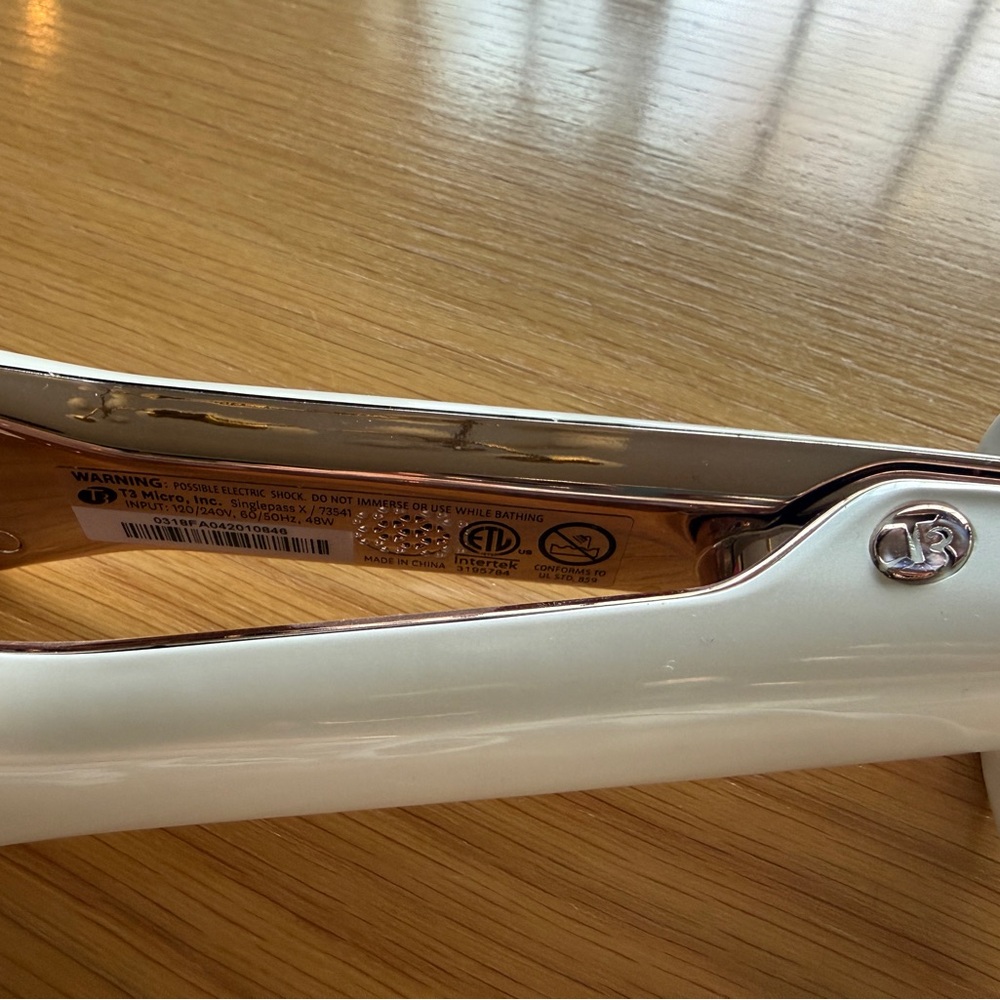 T3 White & Rose Gold Hair Straightener - Picture 9 of 9